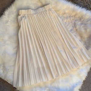 Cream Pleated Skirt